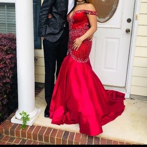 DRESS FIT